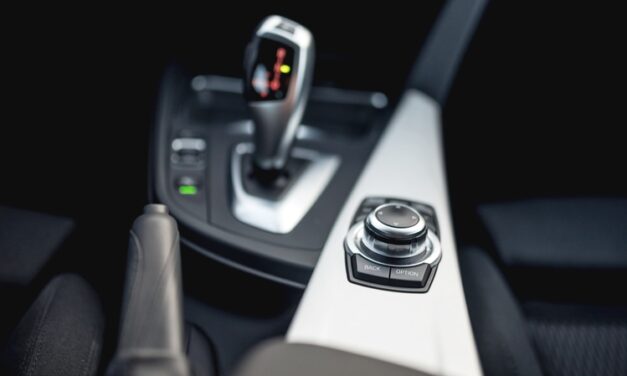 AUTO ELETTRICHE: LA NOVITÀ SI CHIAMA ONE PEDAL DRIVE